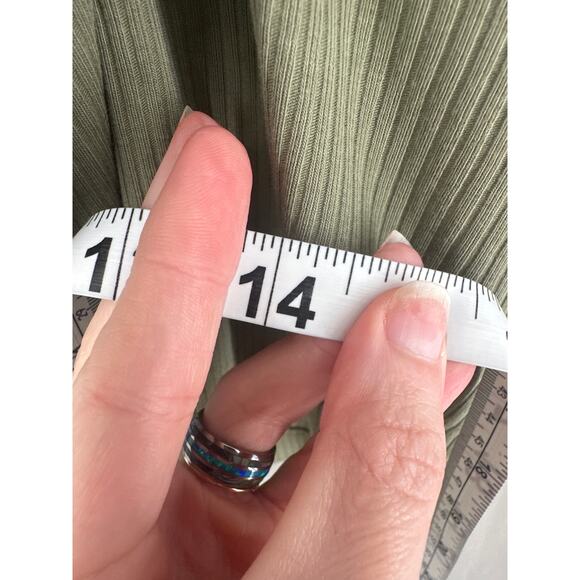 Old Navy Top Womens Small Green Halter Tank Built In Bra Stretch Sleeveless - Picture 5 of 5